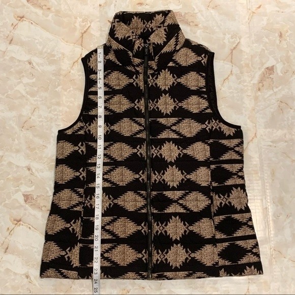 Entro Women’s Aztec Zip Up Vest - Medium - Picture 2 of 7